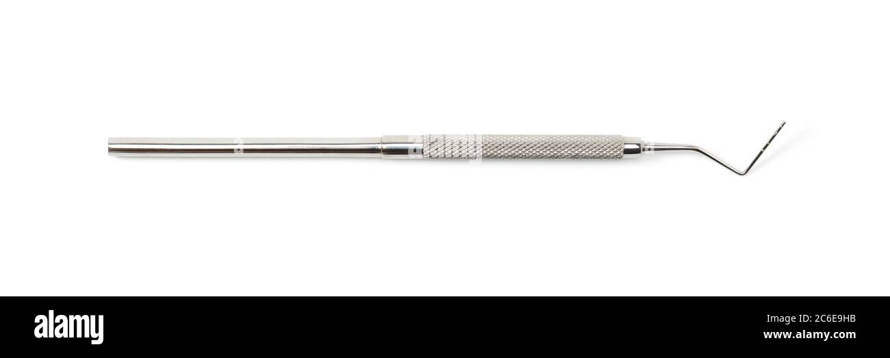 Zahnarztausrüstung: Diagnostische einseitige Parodontalsonde, Edelstahl-Explorer. Dental-Tool auf weißem Hintergrund isoliert, Makro Nahaufnahme. Stockfoto