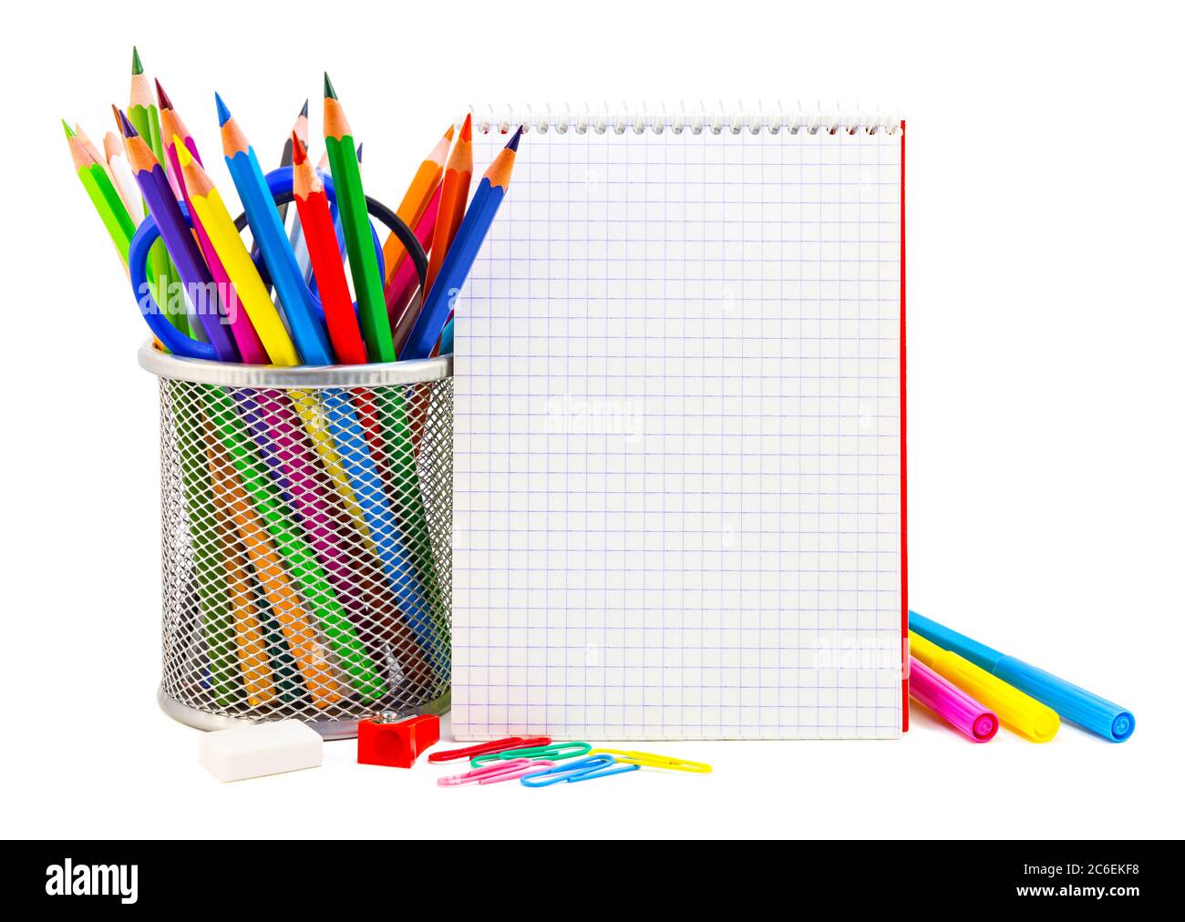 Schulpapier auf weißem, schulischem Hintergrund Stockfoto