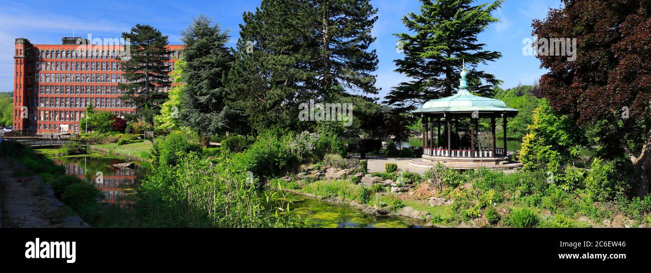 Blick auf den Frühling der River Gardens, Fluss Derwent, Belper Stadt, Amber Valley, Derbyshire Dales, England, Großbritannien Stockfoto