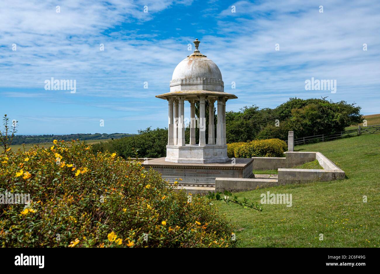 Das Chattri Memorial in Gedenken an indische Soldaten, die im Ersten Weltkrieg nördlich von Brighton an den South Downs in East Sussex UK starben. Stockfoto