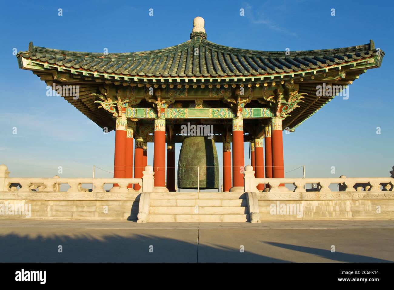 Koreanische Freundschaft Bell im Fort MacArthur Park, San Pedro, Los Angeles, Kalifornien, USA Stockfoto
