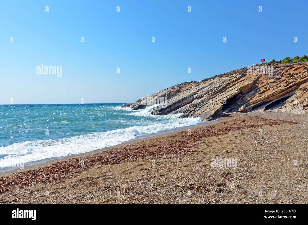 Felsen in Strandnähe bei Gokceada, Türkei Stockfoto