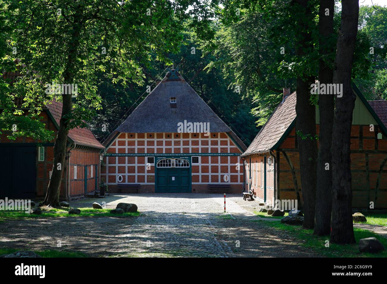 Scheessel Heimatkundemuseum, Historischer Meyerhof aus dem Jahr 1875, Kultur- und Begegnungsstätte, Scheessel, Nordheide, Niedersachsen, Deutschland Stockfoto