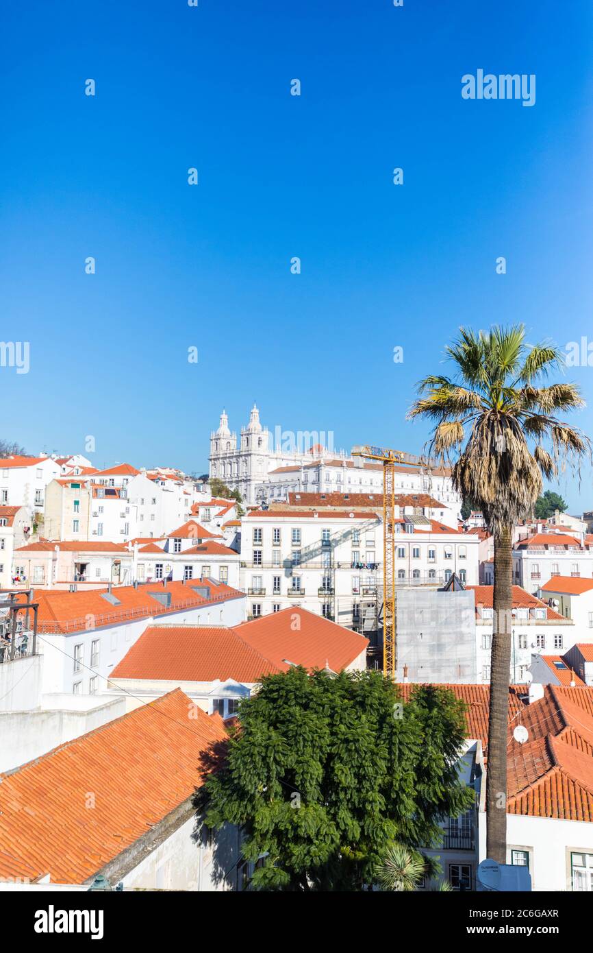 Wunderschöne Stadtlandschaft von Lissabon und dem Tejo. Stockfoto