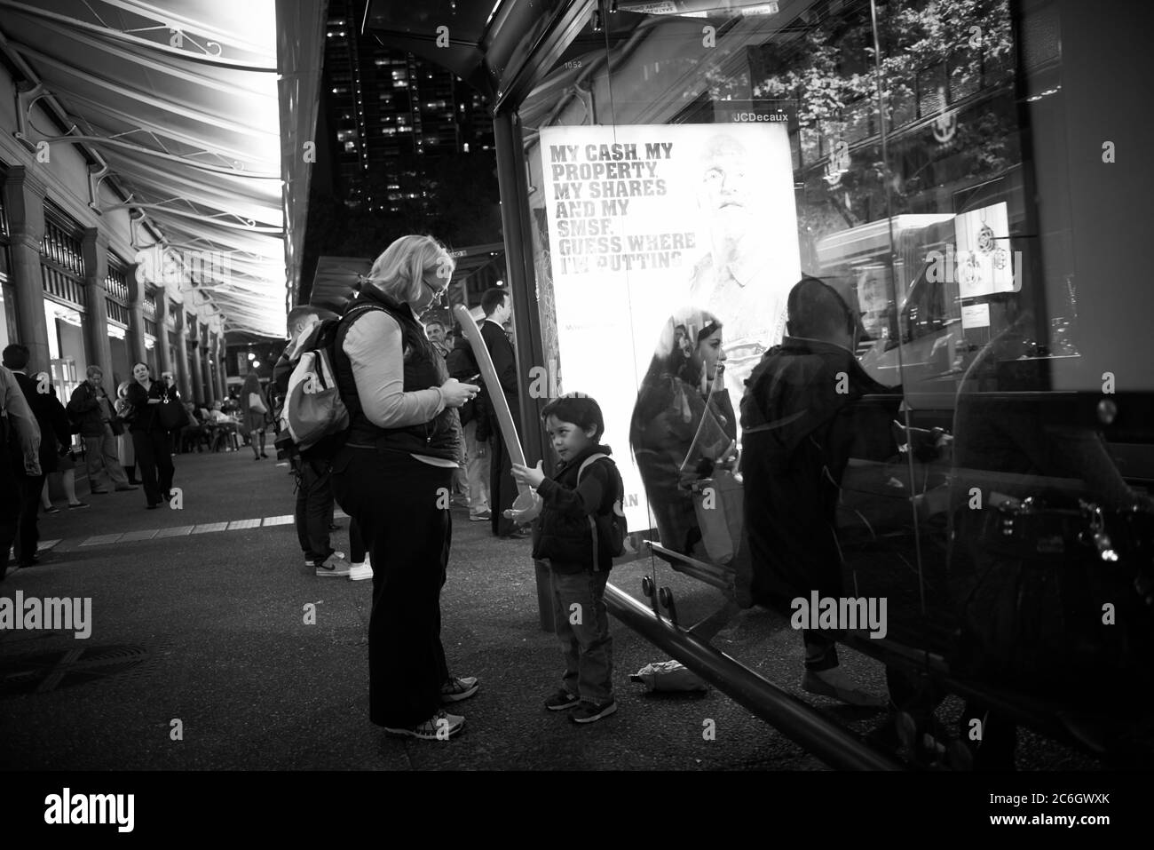 Straßenfotografie. Menschen, die am Central Station in Sydney, New South Wales, Australien pendeln. Stockfoto