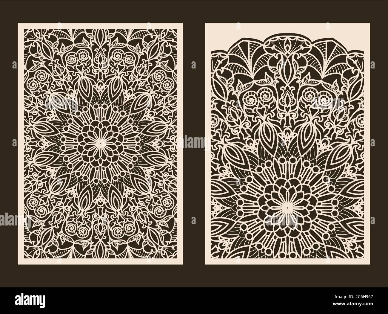 Hochzeitseinladung oder Grußkarte mit Spitzenmuster. Layout Glückwunschkarte mit geschnitztem durchbrochenes Muster. Muster für Laserschneiden geeignet Stock Vektor