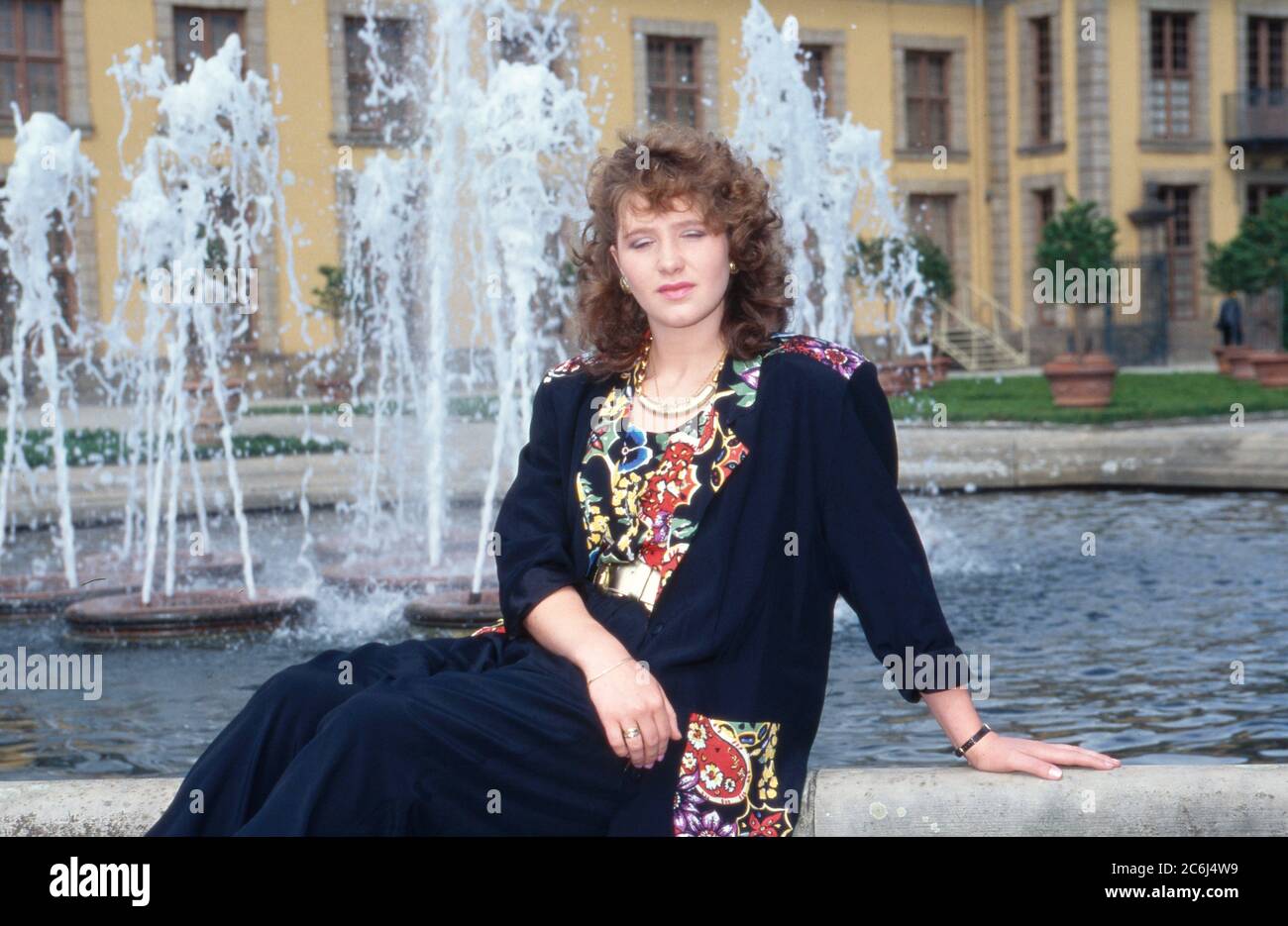 Heimatmelodie, volkstümliche Musiksendung aus den Herrenhäuser Gärten in Hannover, Deutschland 1990, Gaststar: Flötistin Martina Grimm Stockfoto