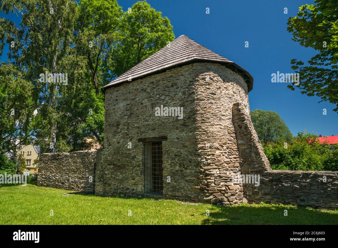 Mittelalterlicher Turm in Bruntal, Böhmisches Schlesien, Mährisch-Schlesische Region, Tschechische Republik Stockfoto