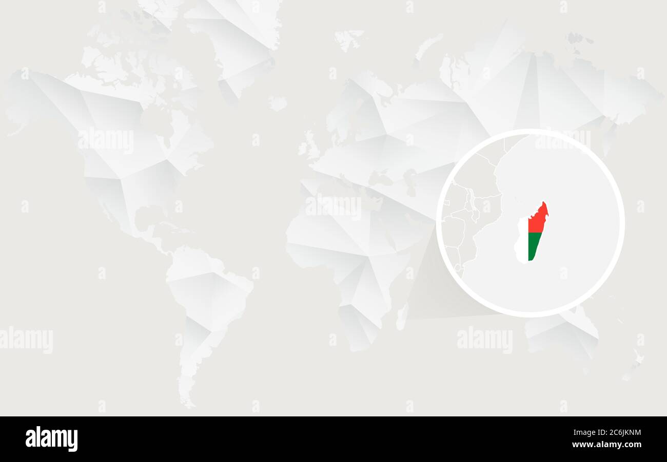 Madagaskar Karte mit Flagge in Kontur auf weißer polygonaler Weltkarte. Vektorgrafik. Stock Vektor