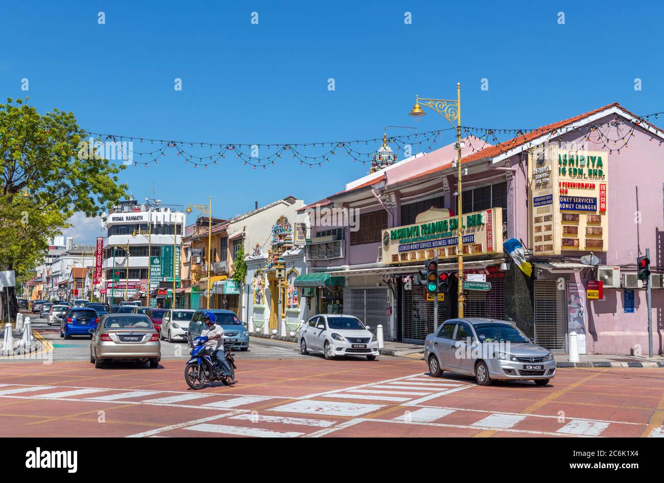 Blick auf Jalan Masjid Kapitan Keling im alten Kolonialviertel, George Town, Penang, Malaysia Stockfoto