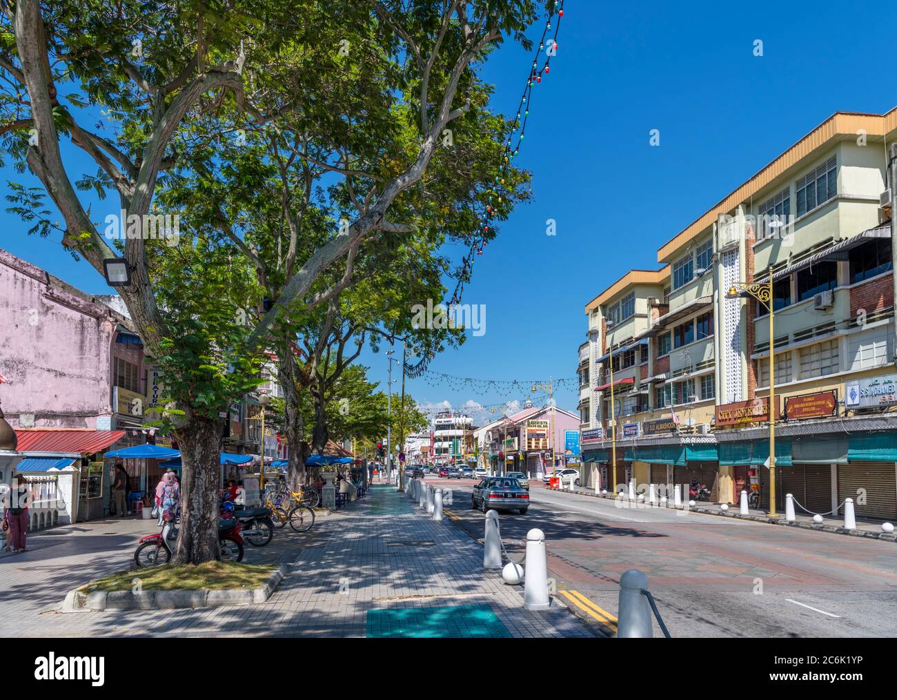 Blick auf Jalan Masjid Kapitan Keling im alten Kolonialviertel, George Town, Penang, Malaysia Stockfoto