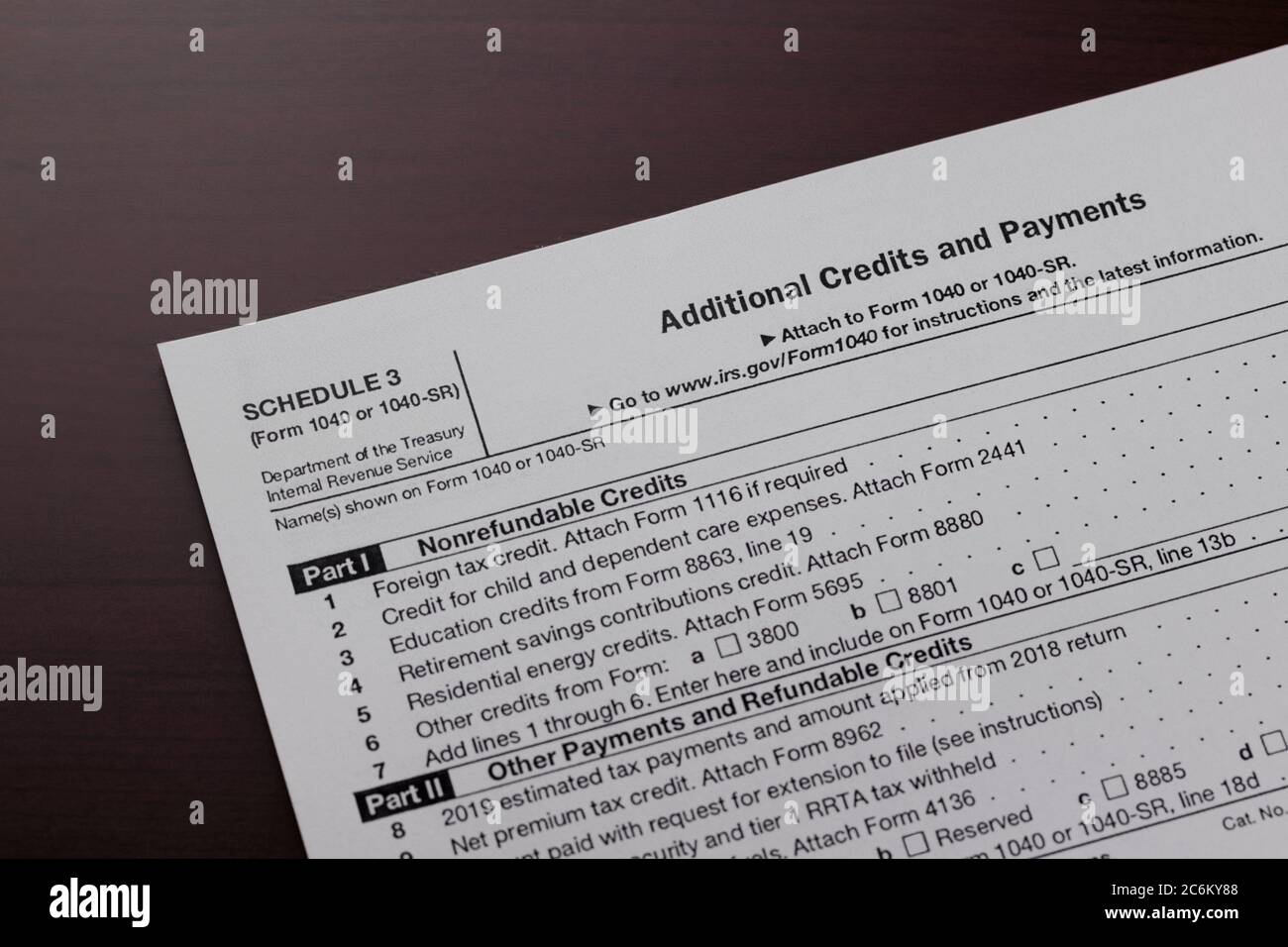 Leeres irs-Steuerformular für die Meldung zusätzlicher Gutschriften und Zahlungen Stockfoto