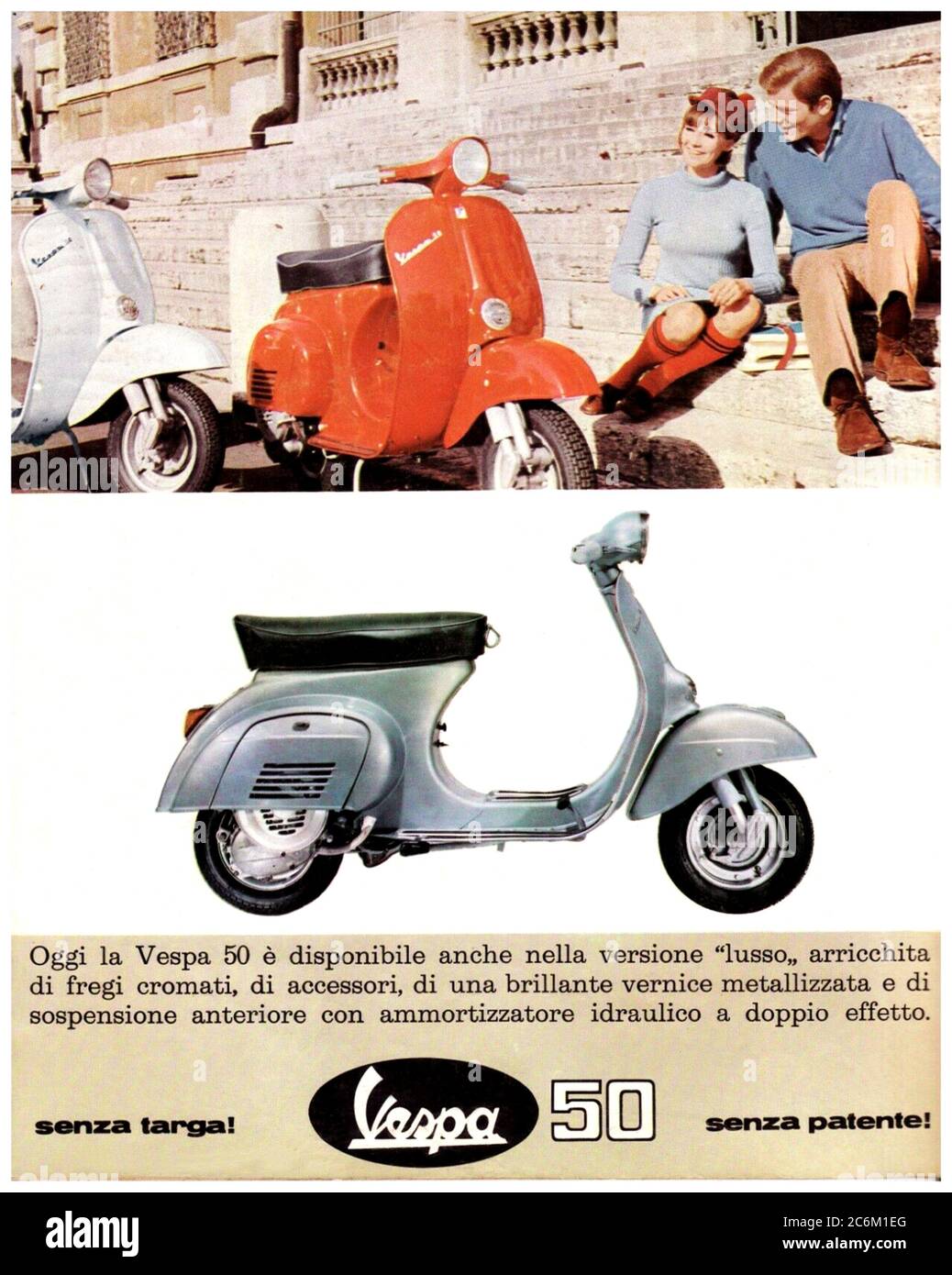 1967 , ITALIEN : die gefeierte italienische Roller VESPA 50 LUSSO von PIAGGIO Industrie , Werbung . - MOTORROLLER - MOTORROLLER - Moto - INDUSTRIA - INDUSTRIALE - GESCHICHTE - foto storica - INDUSTRIALE - INDUSTRIE - INDUSTRIA - WERBUNG - pubblicità - Moto - motocicismo - Motorrad - Motorroller - ANNI SESSANTA - '60 - 60er --- Archivio GBB Stockfoto