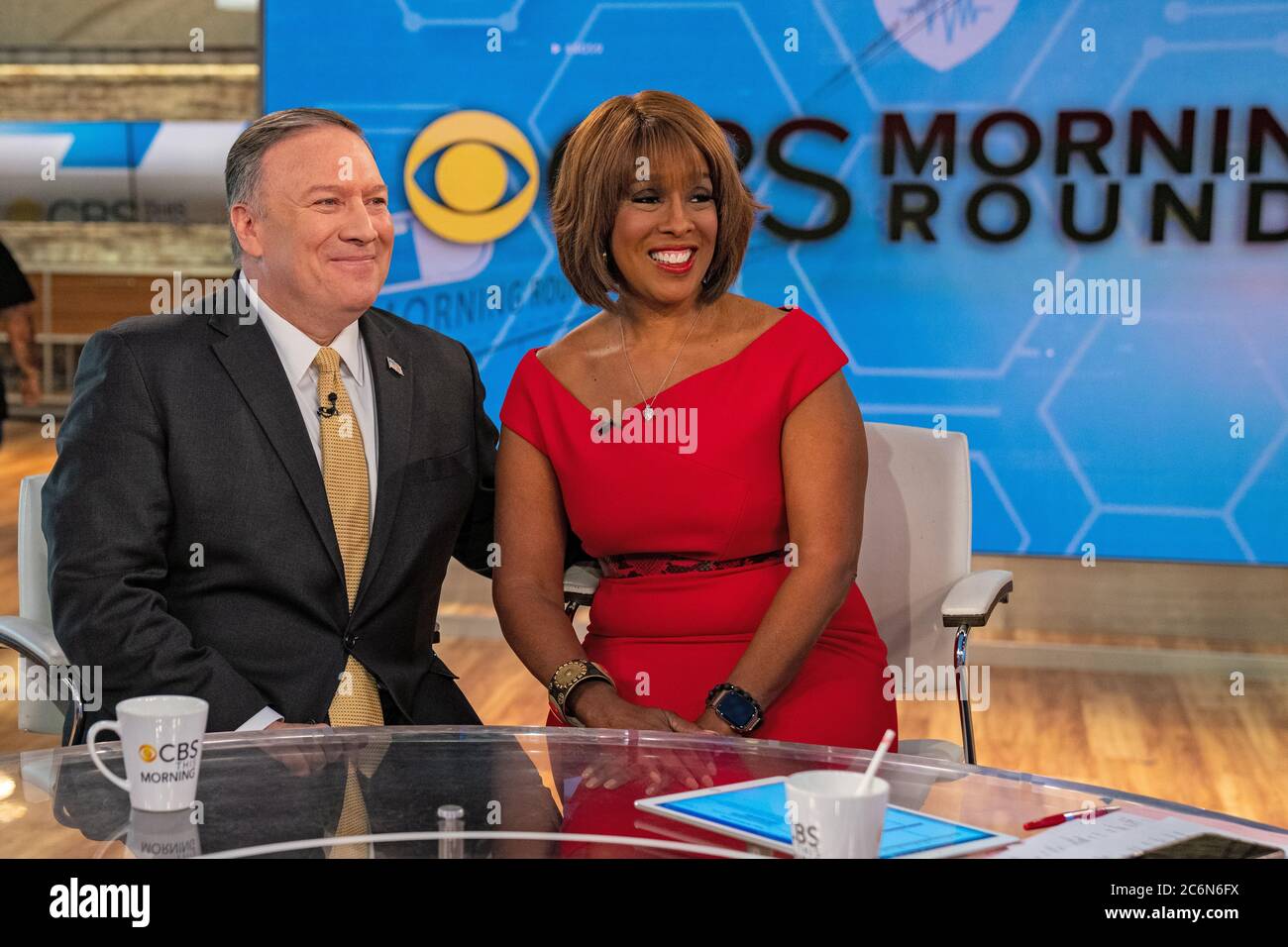 US-Außenminister Michael R. Pompeo nimmt am 20. August 2019 an einem Fernsehinterview mit Gayle King von CBS News in New York, New York, Teil Stockfoto