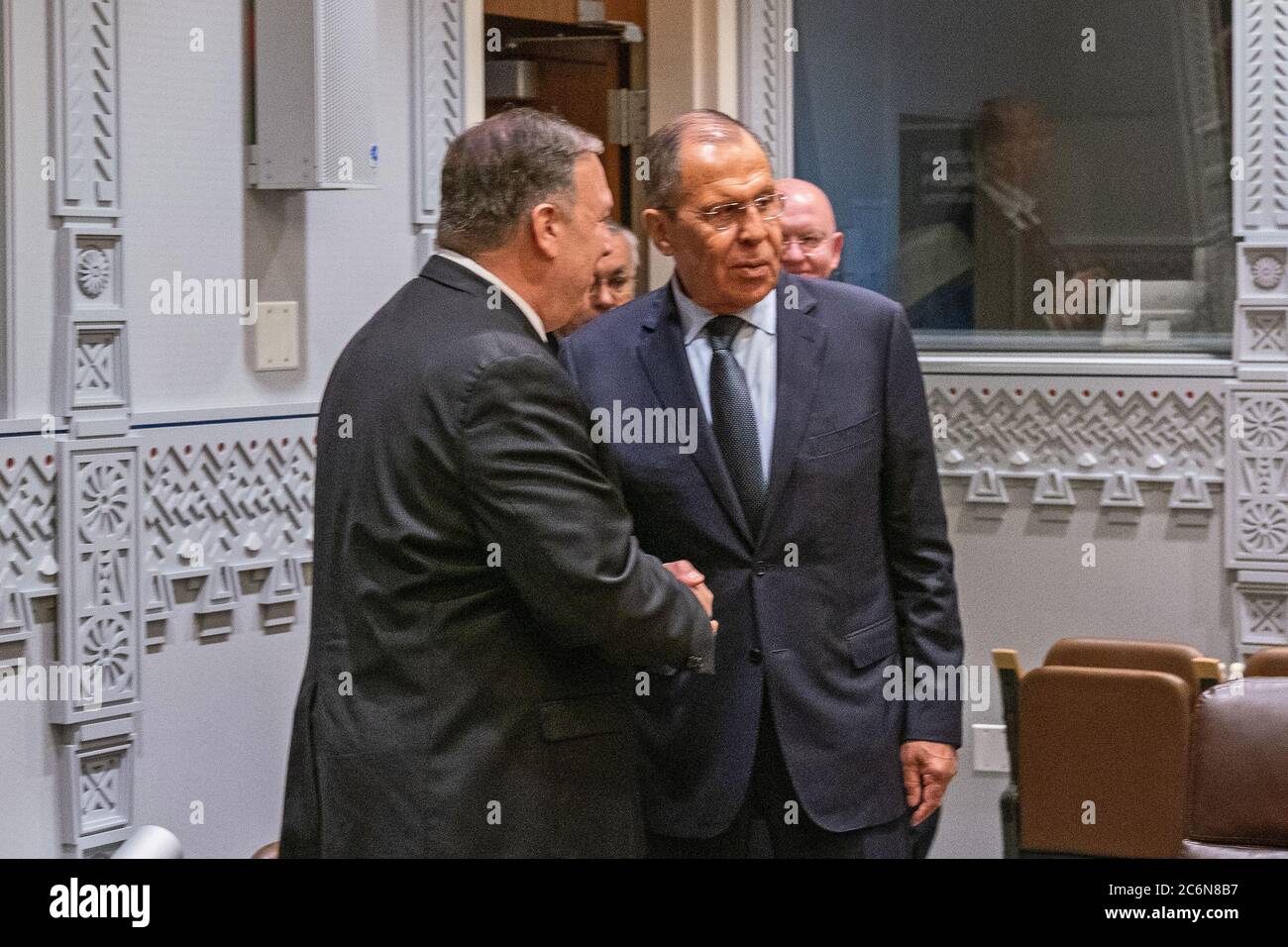 Sekretär Mike Pompeo trifft am 27. September 2019 auf der 74. Generalversammlung der Vereinten Nationen den russischen Außenminister Sergej Lawrow Stockfoto