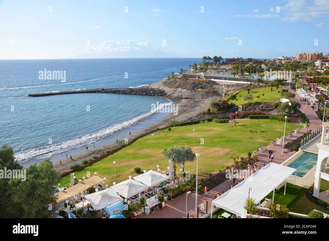 Promenade und Strand, Playa Fanabe, Costa Adeje, Teneriffa Stockfoto