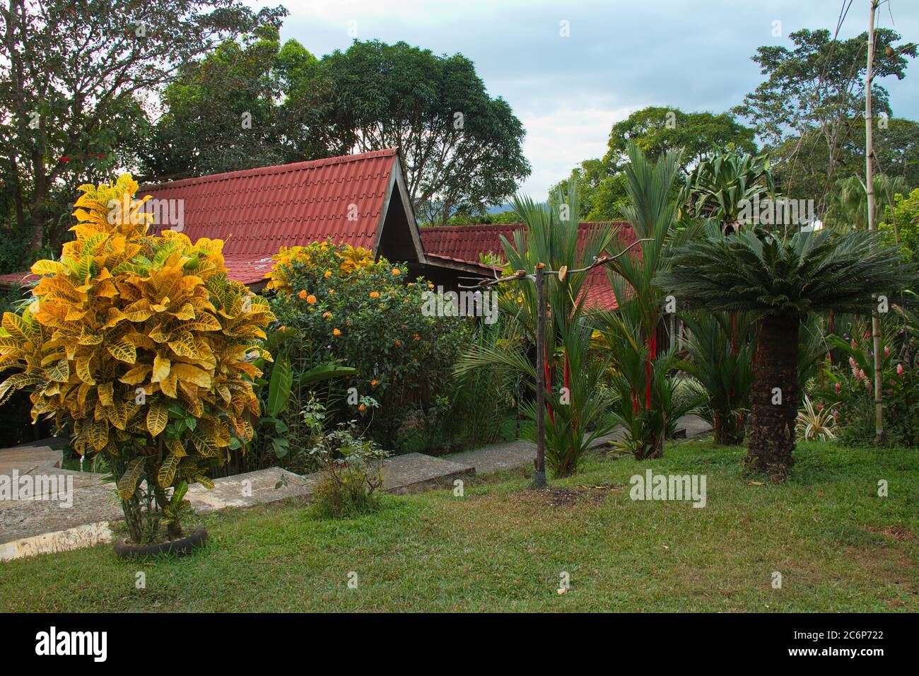 Bungalows in Pedacito de Cielo in der Nähe von Boca Tapada in Costa Rica, Mittelamerika Stockfoto