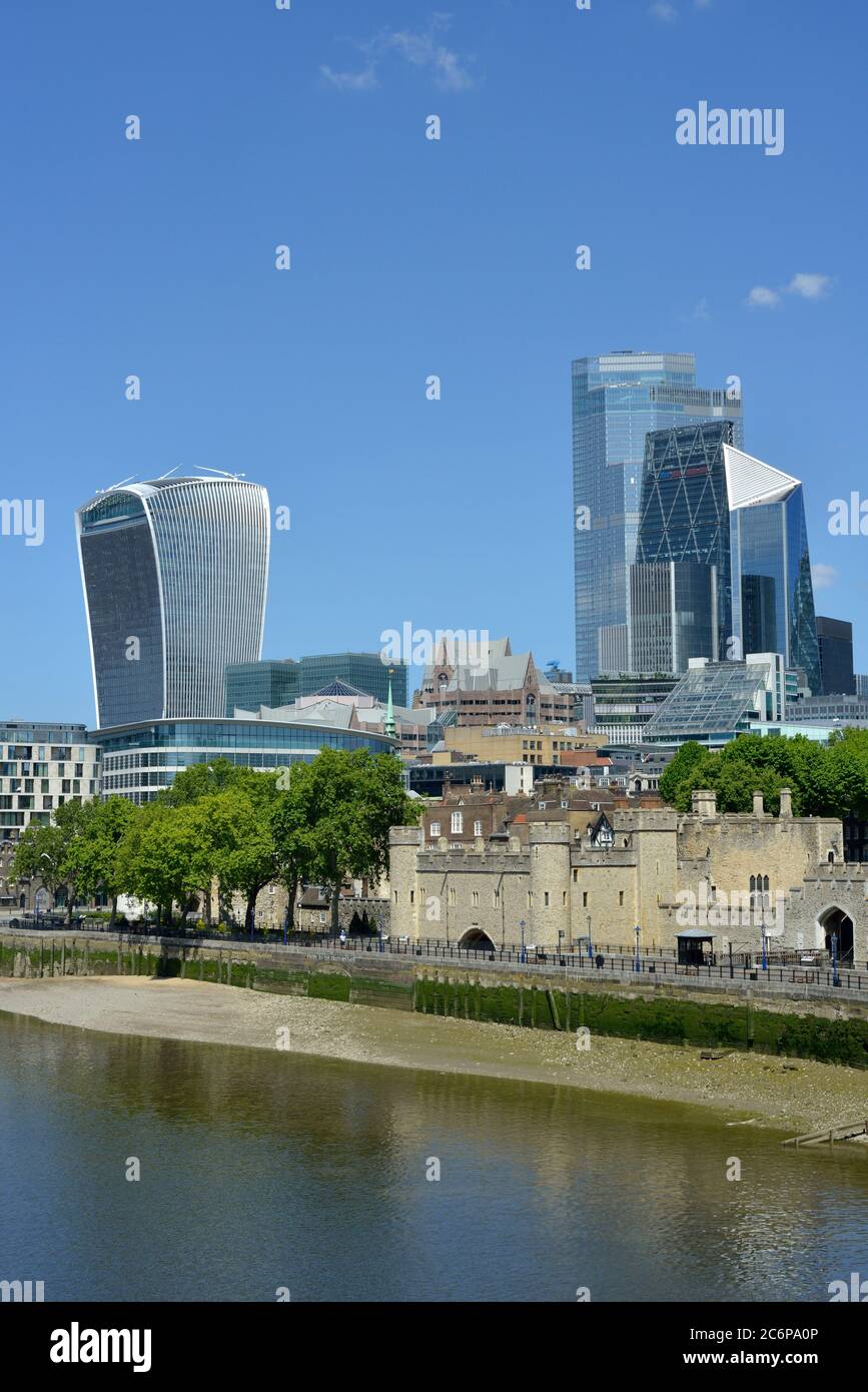 Skyline von London, Themse, Tower Hill, London, Großbritannien Stockfoto