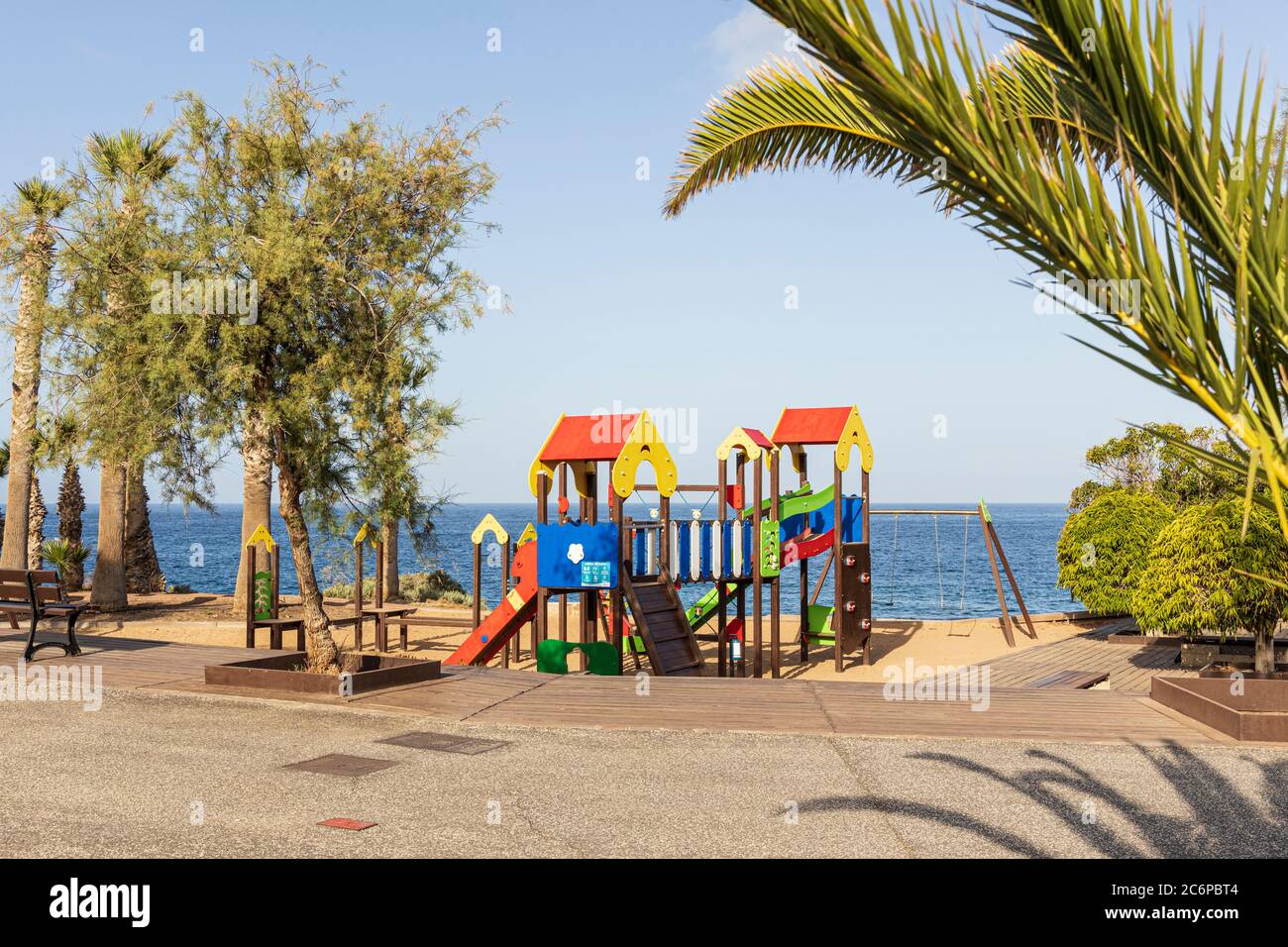 Buntes Kinderspielplatz in La Jaquita, Alcala, Teneriffa, Kanarische Inseln, Spanien Stockfoto