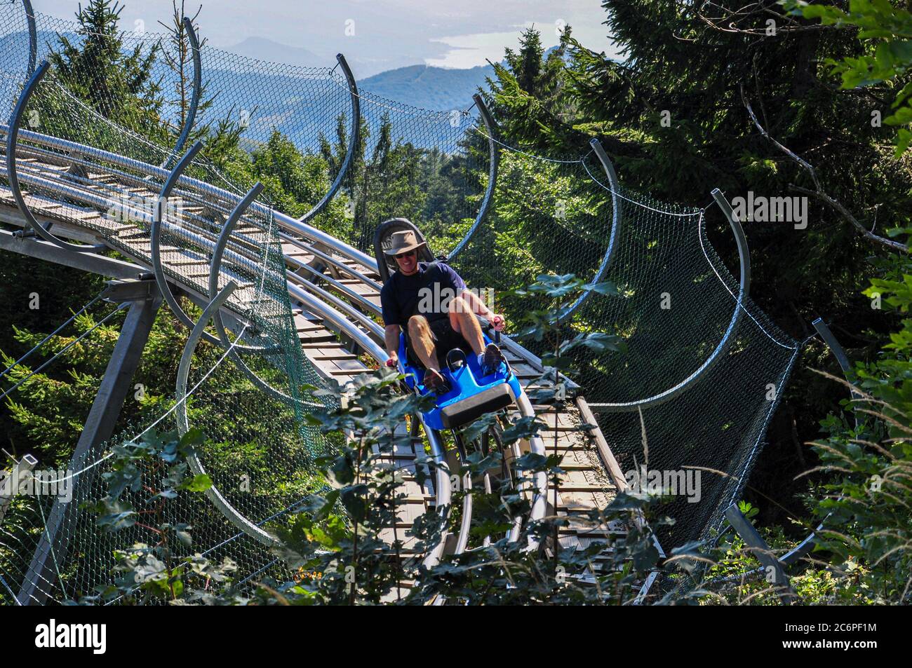 Vergnügungspark lago maggiore -Fotos und -Bildmaterial in hoher ...