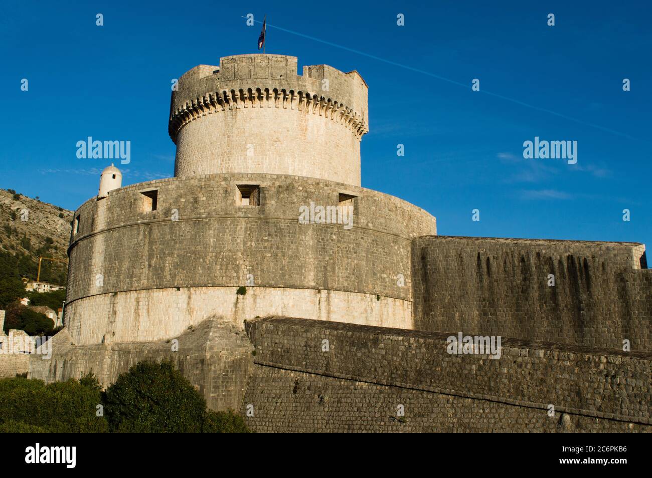 Minčeta Turm, Teil der berühmten Attraktion in Dubrovnik, der höchste Punkt der Stein-Verteidigungsmauer, im Nord-West-Teil Stockfoto