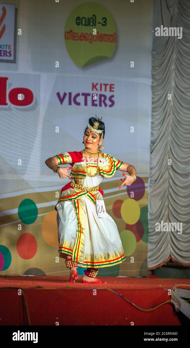 kerala nadanam, keralanadanam a n Süd-indischen kulturellen Tanz Form Künstler auf der Bühne, thrissur, kerala, indien, Triter Stockfoto