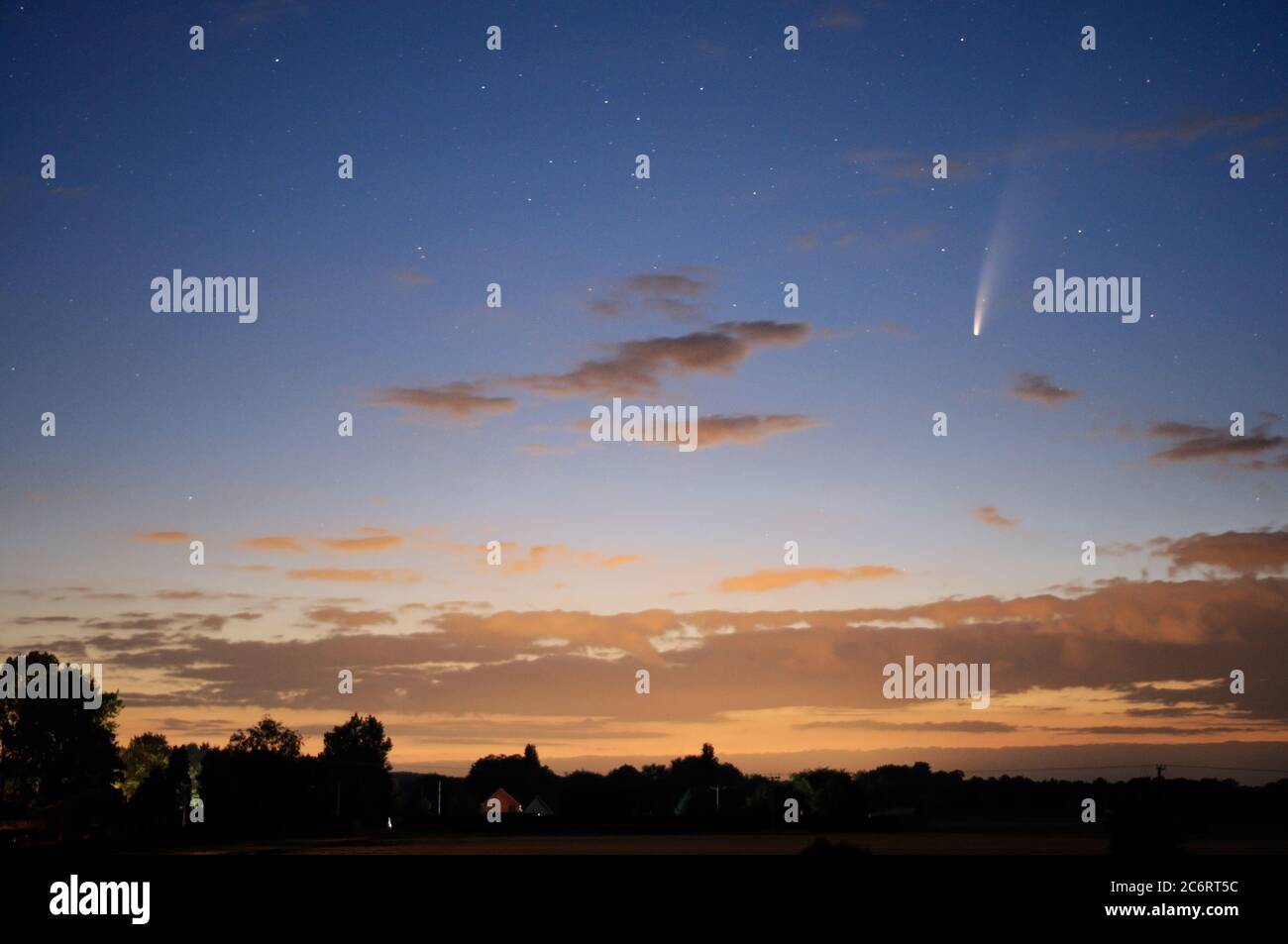 Comet C/2020 F3 (NEOWISE), Dickleburgh, Norfolk, Großbritannien Stockfoto