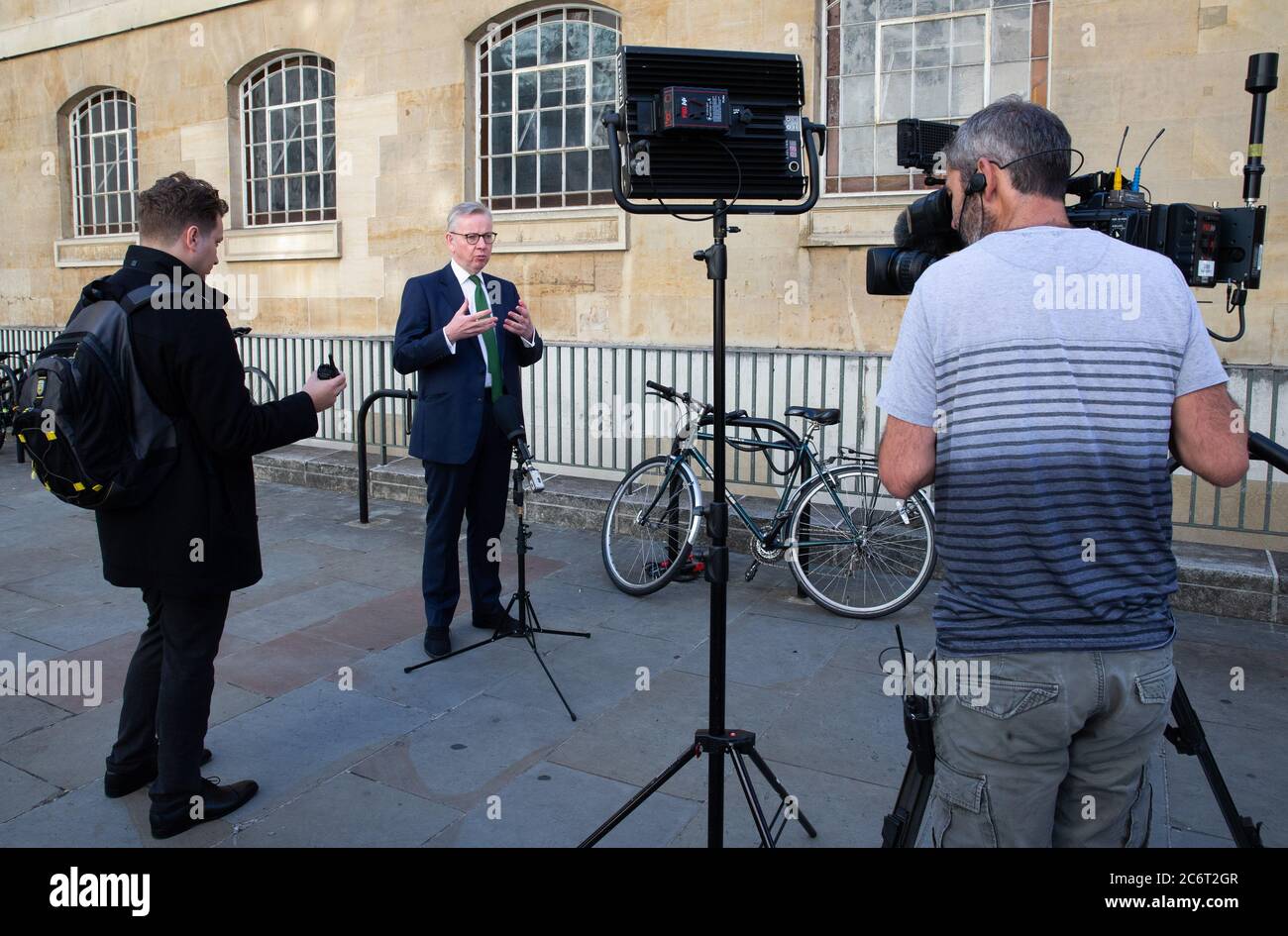 London, Großbritannien. Juli 2020. Michael Gove gibt ein Interview, bevor er auf 'The Andrew Marr Show' geht. Quelle: Tommy London/Alamy Live News Stockfoto