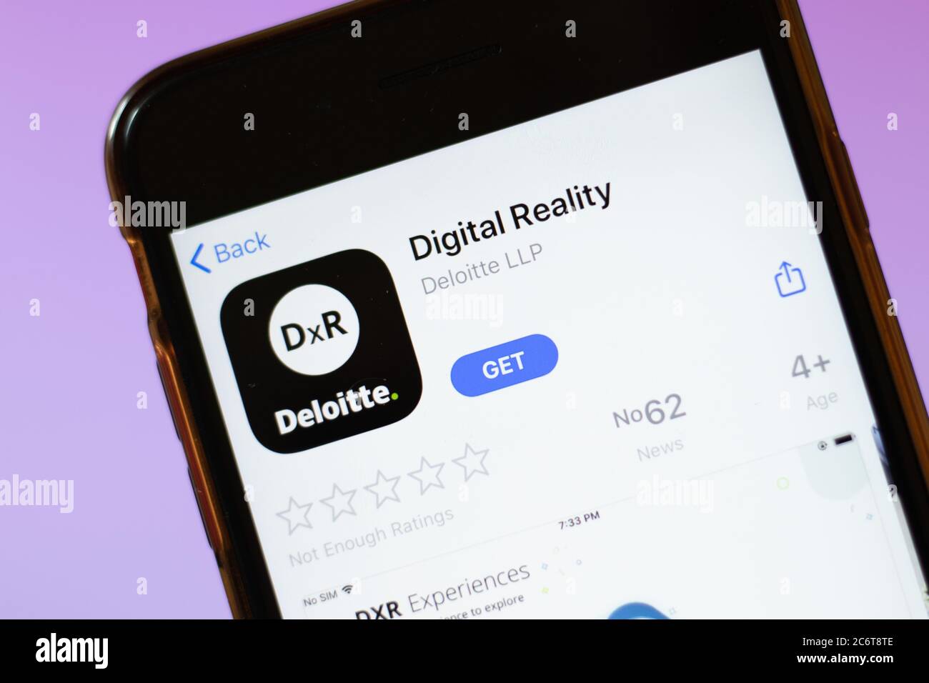 Moskau, Russland - 1. Juni 2020: Digital Reality App Logo auf Smartphone, illustrative Editorial Stockfoto
