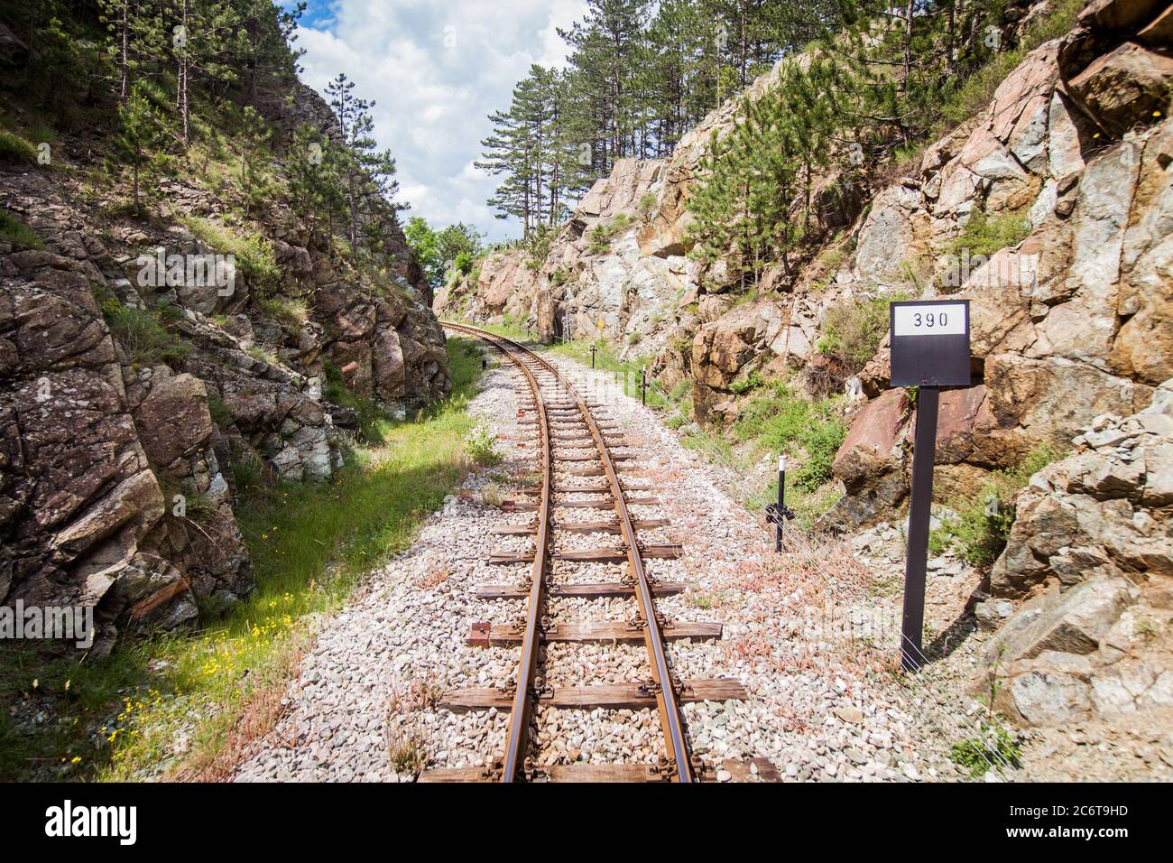 Schmalspurbahn, Touristenattraktion, altmodische Reisen, Naturlandschaft, Mokra Gora - Serbien Stockfoto