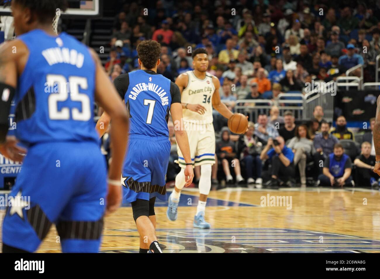 Orlando Magic Gastgeber der Milwaukee Bucks im Amway in Orlando Florida am Samstag, den 8. Februar 2020. Bildnachweis: Marty Jean-Louis Stockfoto