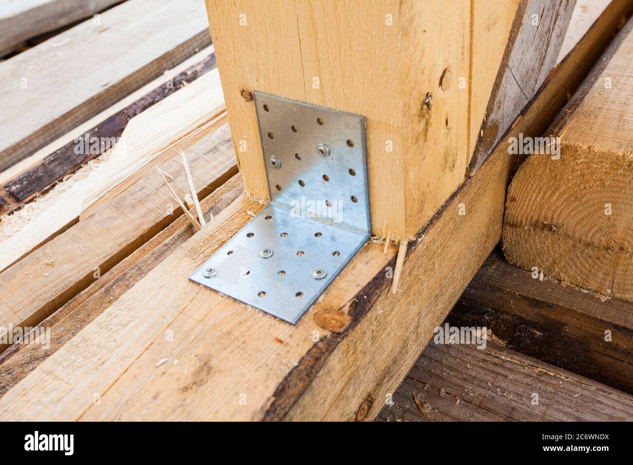 2x 45-Grad Winkelhalterungen Aus Stahl - Für Pergola & Holzkonstruktionen