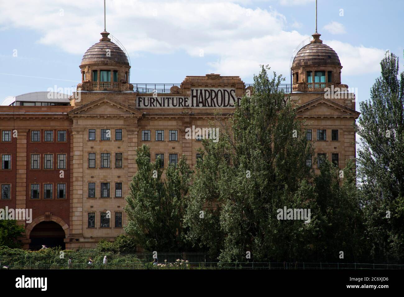 The Harrods Furniture Depository Buildings on the South Bank of the River Thames near Hammersmith Bridge in Barnes, London SW13 Stockfoto