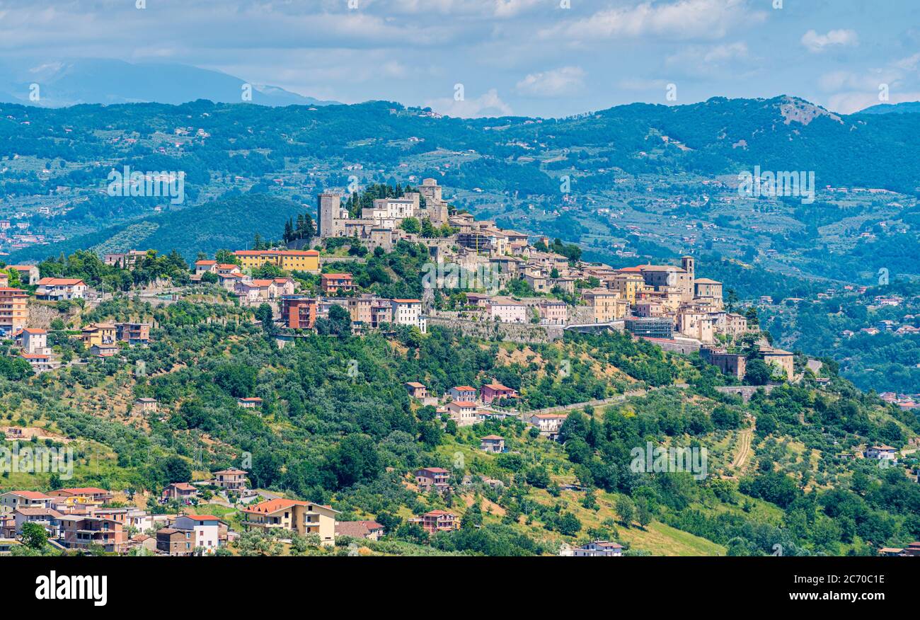 Panoramablick auf Monte San Giovanni Campano, Dorf in der Nähe von Frosinone, Latium, Italien. Stockfoto