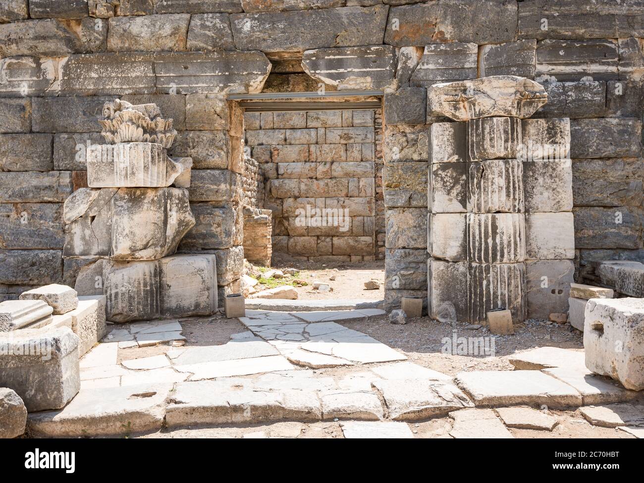 Eingang zum Brunnen Pollio in der antiken Stadt Ephesus bei Selcuk, Türkei Stockfoto