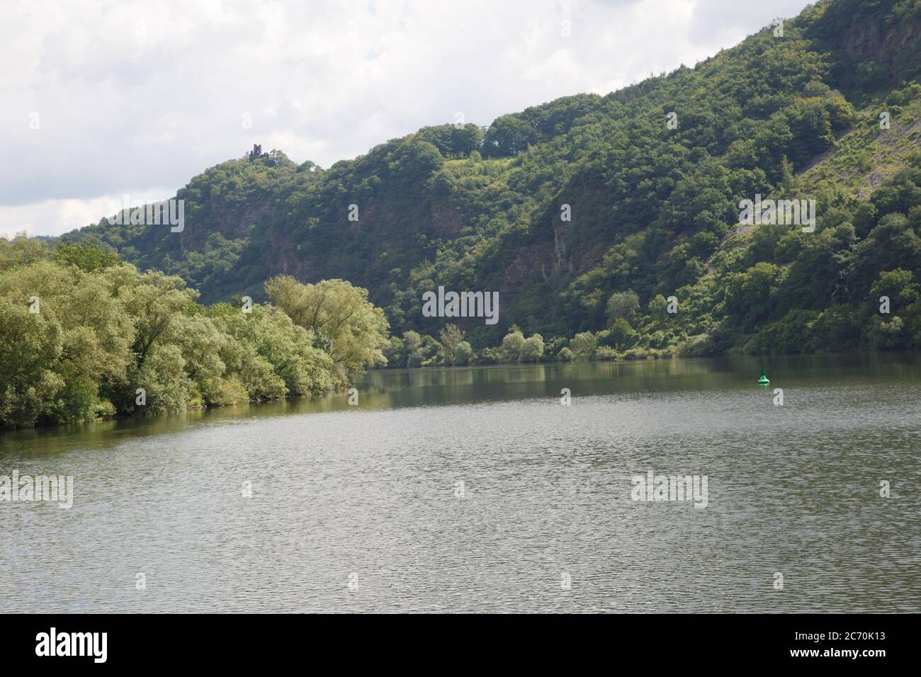 Die Mosel zwischen Kröv und Kindel, Rheinland-Pfalz, Deutschland Stockfoto