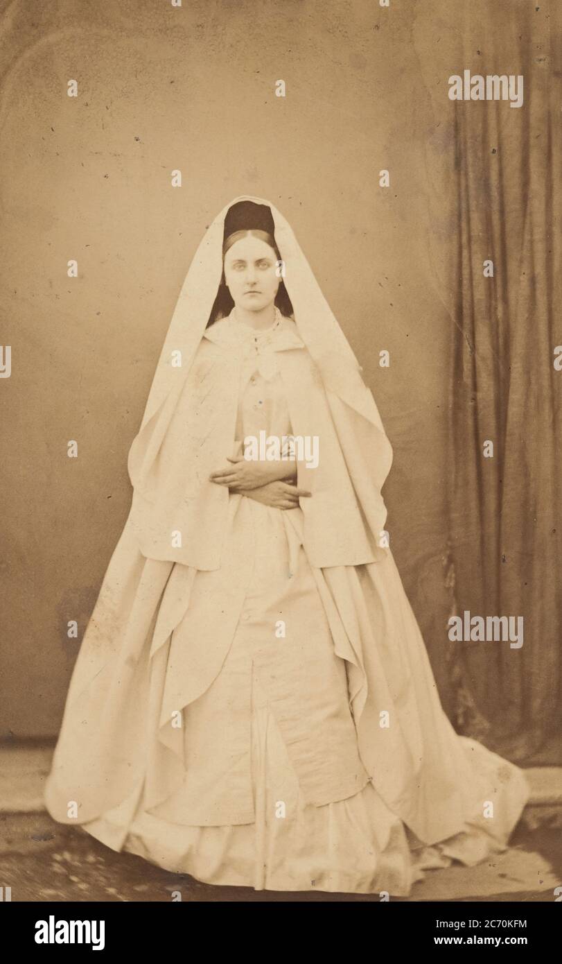 Nonne Blanche (en pied), 1860er Jahre. Stockfoto