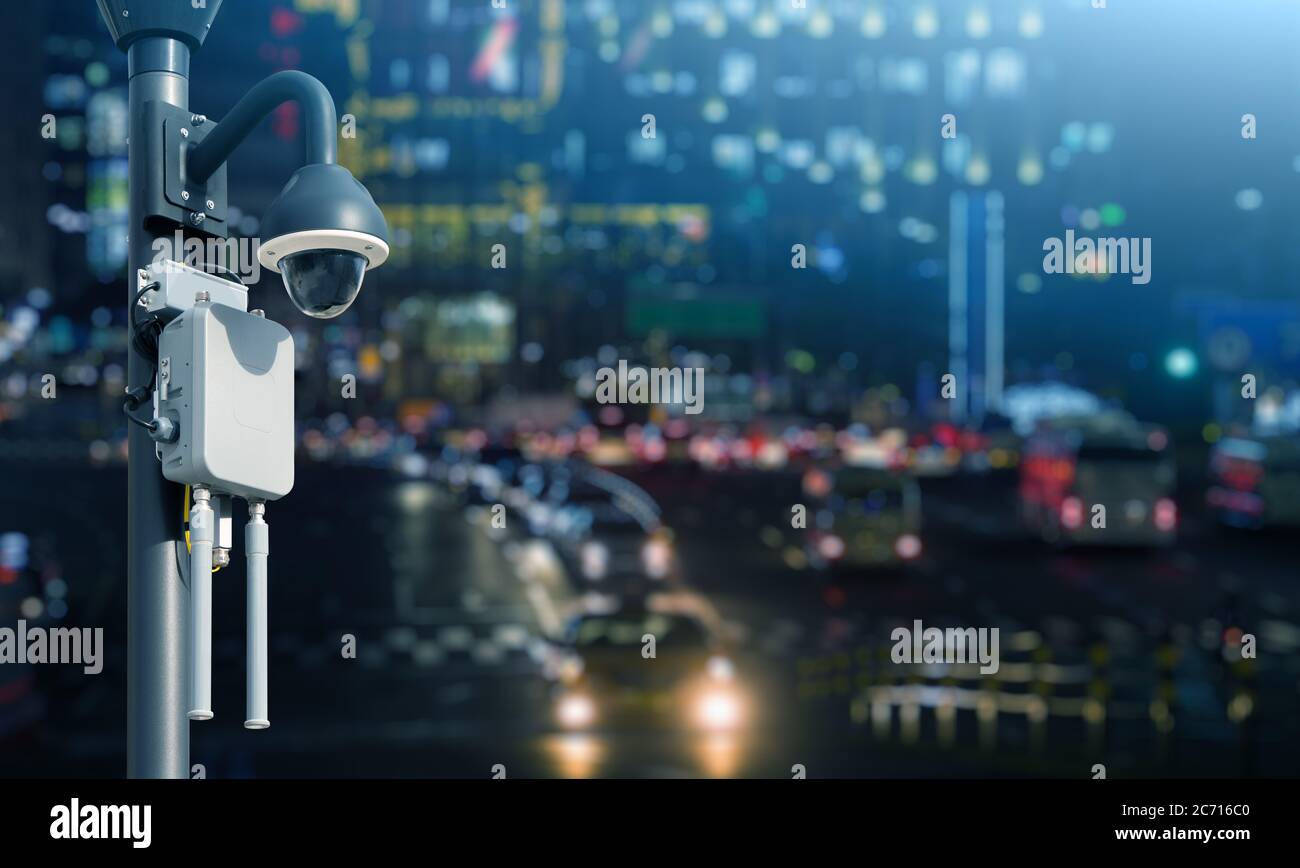 Überwachungskamera mit Funksender. Sicherheitssystem der Stadt Stockfoto