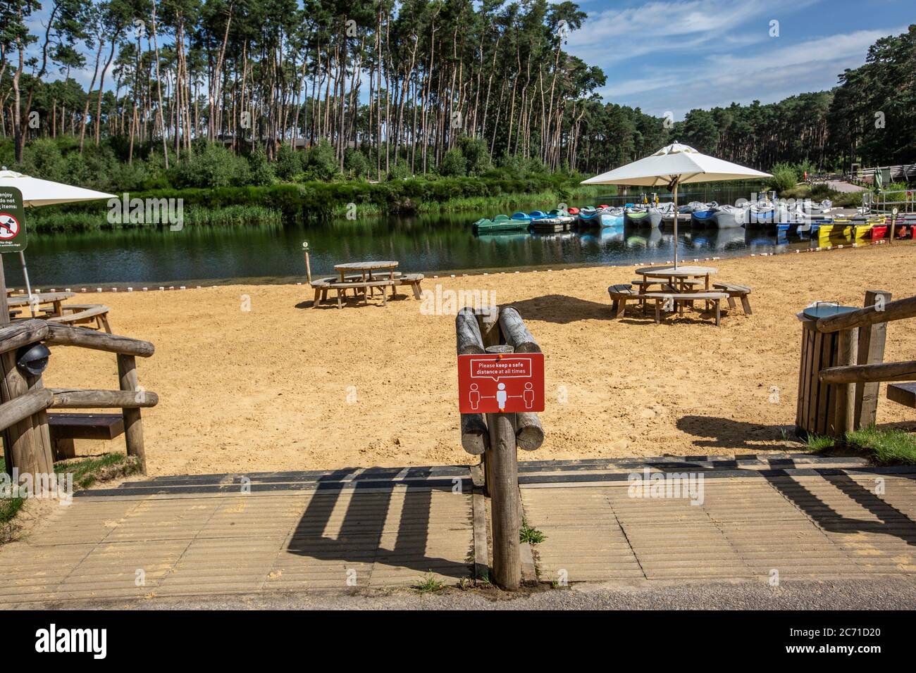 Center Parcs hat angekündigt, dass der Woburn Forest in Bedfordshire und seine anderen britischen Destinationen ab Montag, dem 13. Juli nach der Sperrung durch Coronavirus wieder geöffnet werden Stockfoto