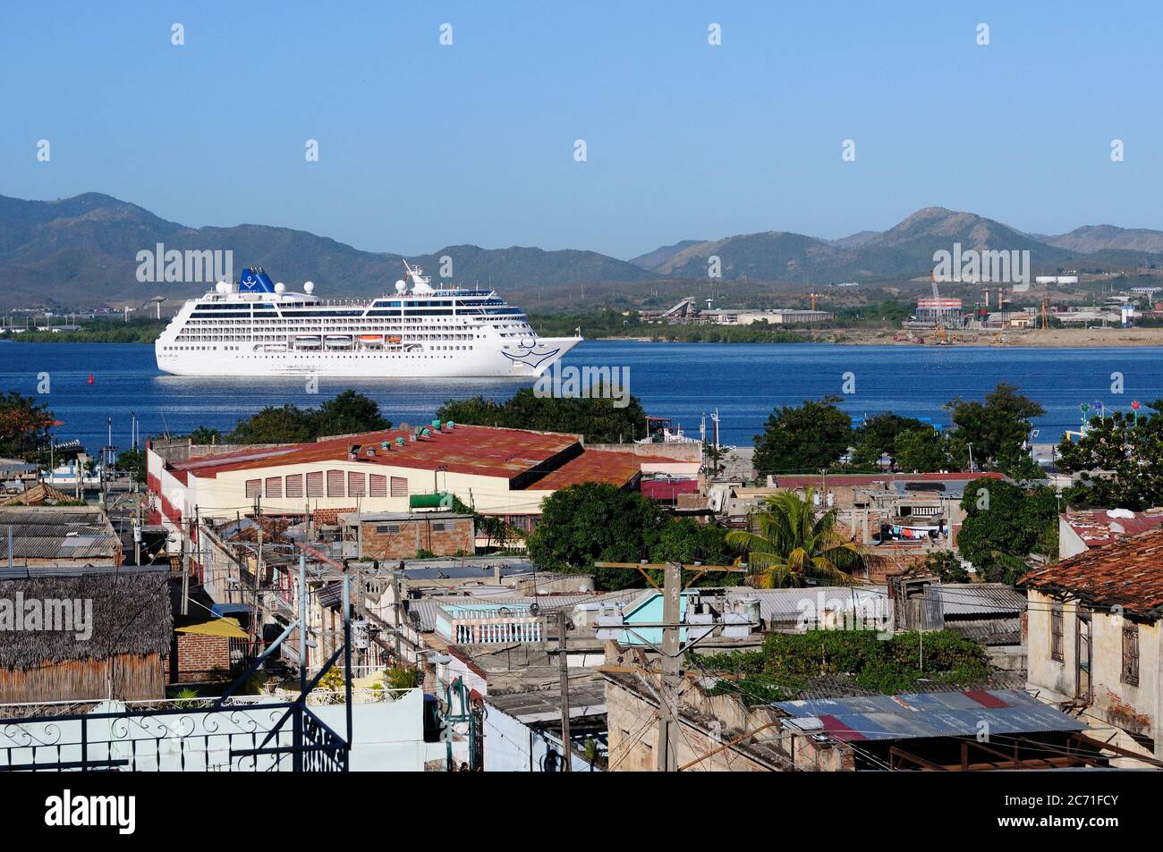 Blick auf den Passagierdampfer zum Zentrum von Havanna Stockfoto