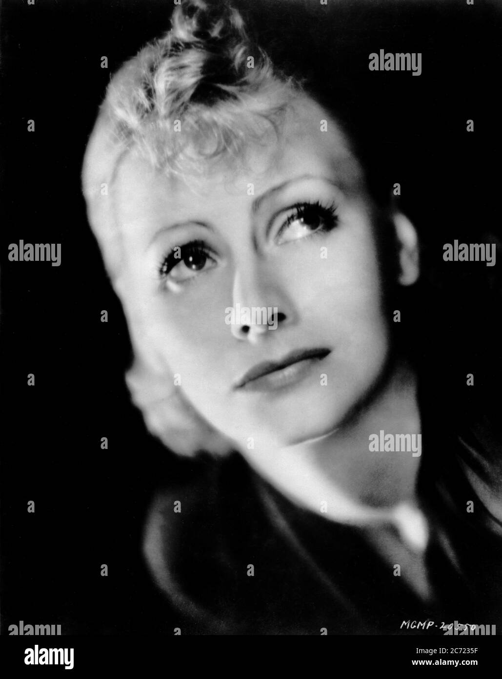 GRETA GARBO Publicity Portrait von CLARENCE SINCLAIR BULLE für DEN KISS 1929 Regisseur JACQUES FEYDER Stummfilm Metro Goldwyn Mayer Stockfoto