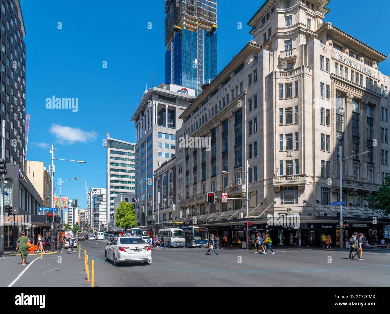 Customs Street in der Innenstadt von Auckland, Neuseeland Stockfoto