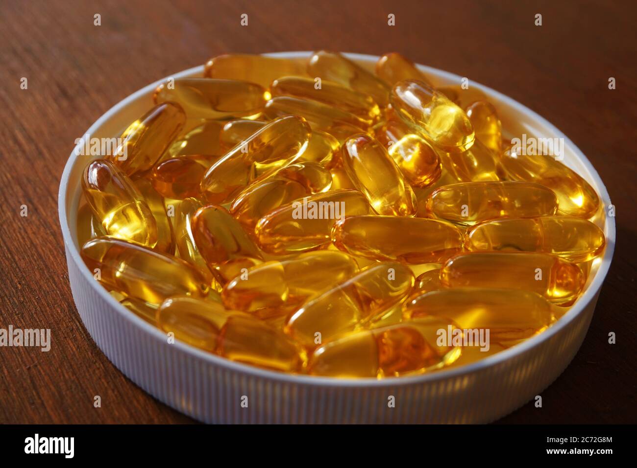 Golden Omega 3 Fischöl Kapseln Stockfoto