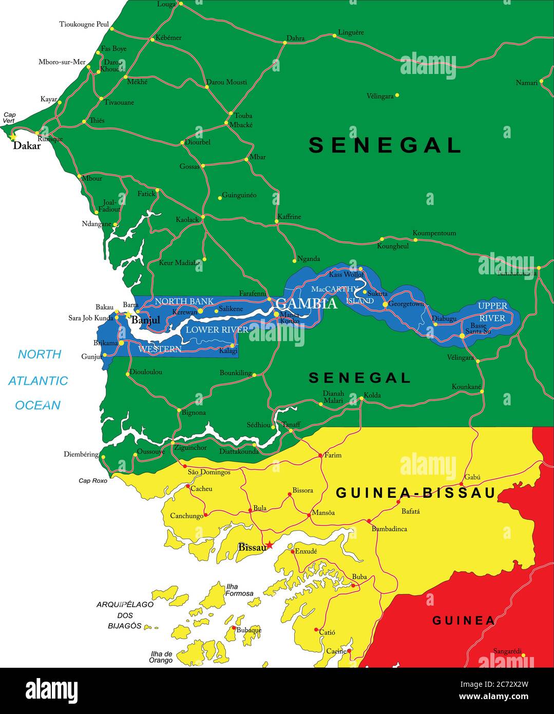 Sehr detaillierte Vektorkarte von Gambia mit Verwaltungsregionen, Hauptstädten und Straßen. Stock Vektor