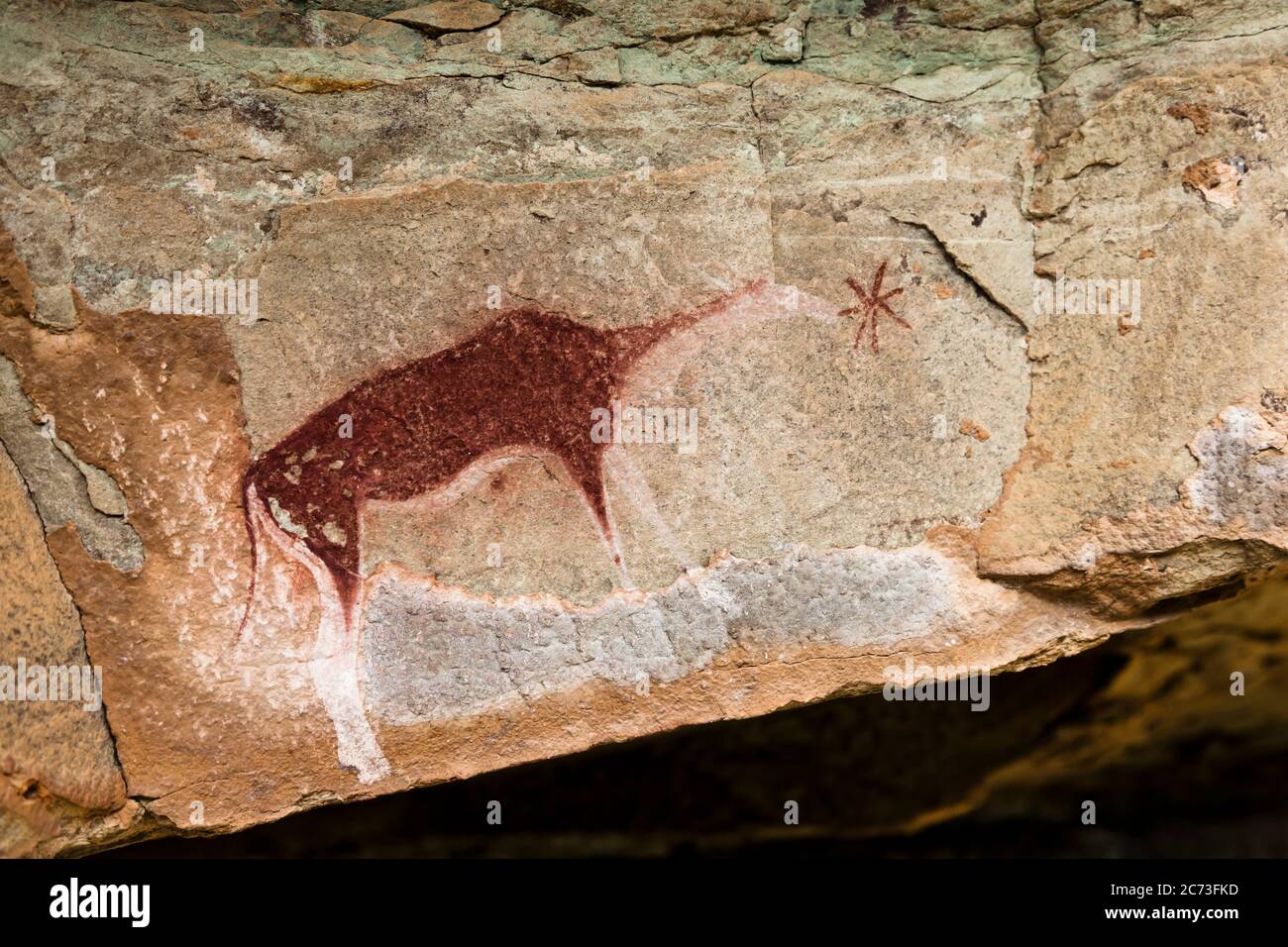 Drakensberg, 'Battle Cave'-Felskunststätte, Buschmann-Felsmalereien, Giants Castle Game Reserve, Uthukela, KwaZulu-Natal, Südafrika, Afrika Stockfoto