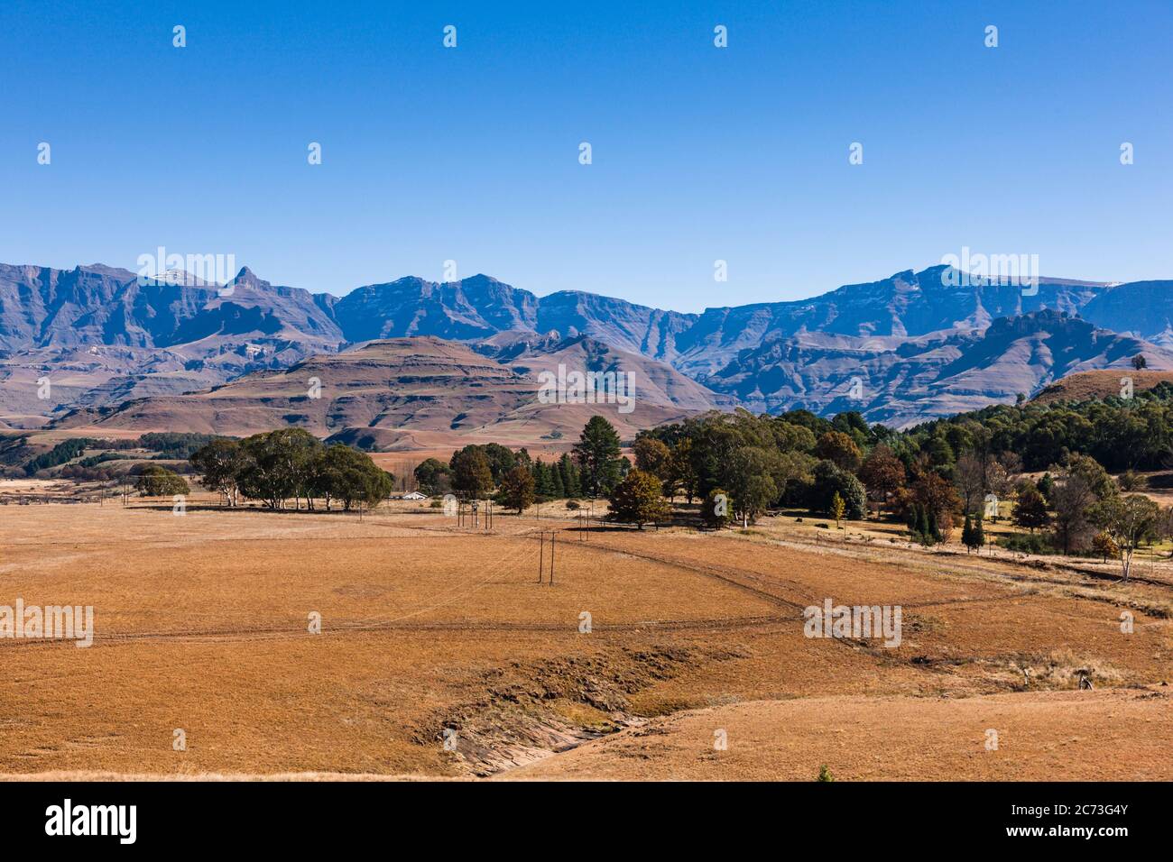 Drakensberg, Blick auf Berge (Rhino Horn Peak), Gartenschloss, Mkhomazi Wildnis, KwaZulu-Natal, Südafrika, Afrika Stockfoto