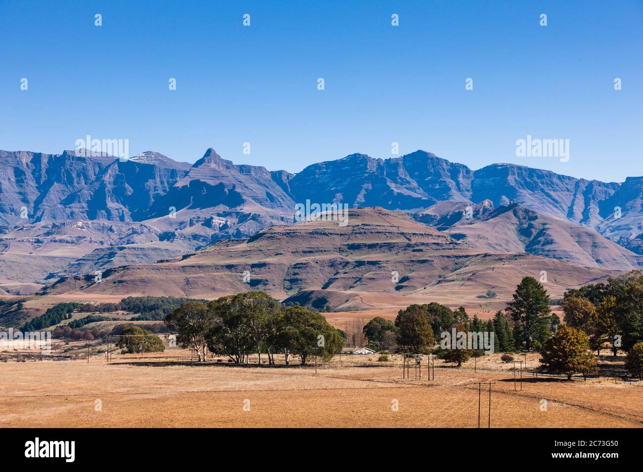 Drakensberg, Blick auf Berge (Rhino Horn Peak), Gartenschloss, Mkhomazi Wildnis, KwaZulu-Natal, Südafrika, Afrika Stockfoto