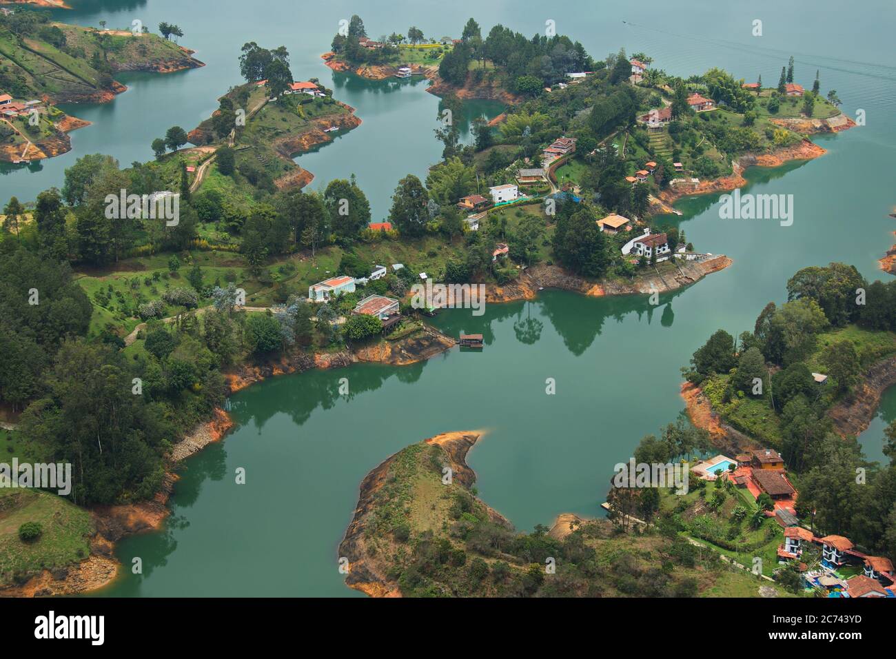 Blick vom Gipfel des Steins El Penol bei Guatape in Kolumbien Stockfoto