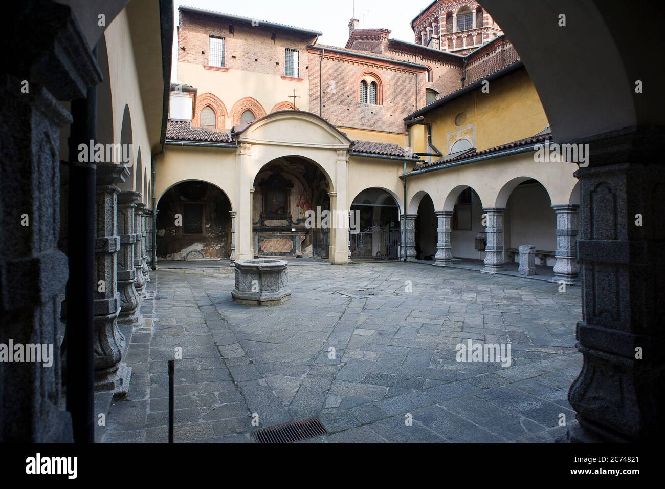 Italien, Lombardei, Monza, im Freien, Kathedrale, Außentauschgang Stockfoto