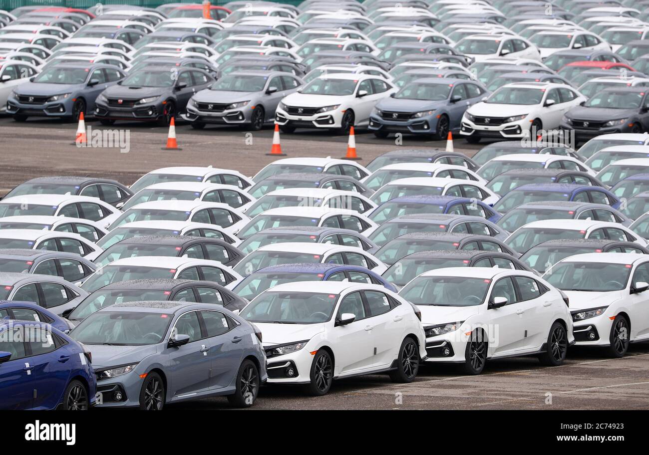 Neue Honda Civic Autos direkt aus der Produktionslinie bereit für den Export in Southampton Docks, Großbritannien Stockfoto